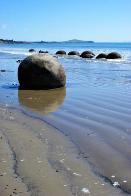 Read Moeraki Boulders New Zealand Journal: 150 Page Lined Notebook/Diary - NOT A BOOK | PDF